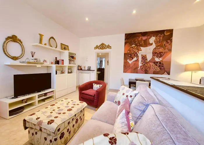 Apartament Elegante Con Terrazzino A San Lorenzo Rzym
